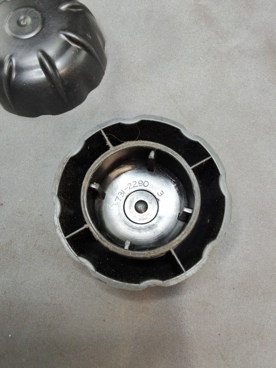 2 Oem CUB CADET 731-2290B Hub Cap GT LTX 1040 1042 1045 1046 XT1