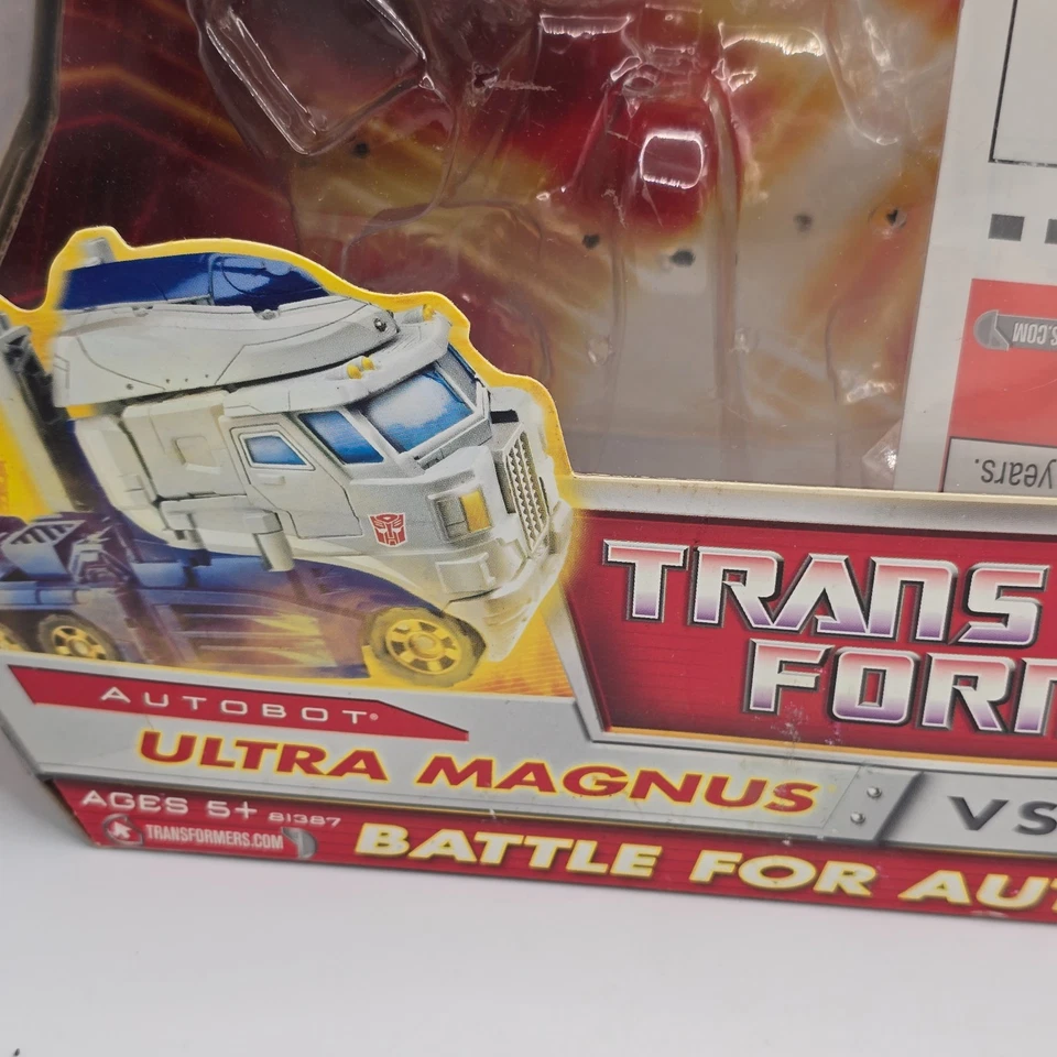 Transformers 2006 Ultra Magnus vs Skywarp Battle for Autobot City somente caixa vazia - Imagem 2 de 4