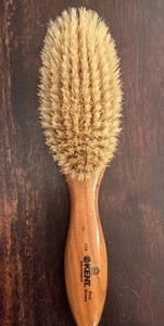 Kent LC4 Finest Detangler Brush, Cherrywood Oval Hairbrush with Boar Bristles