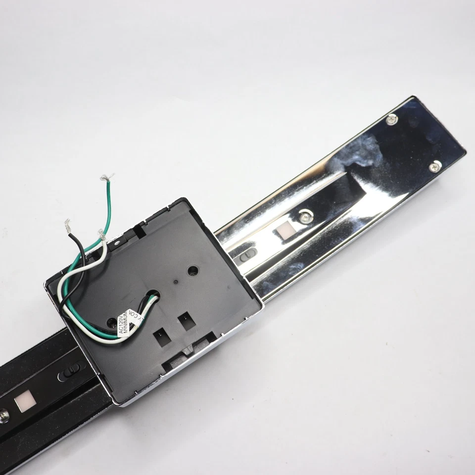 Barra de luz LED para tocador de baño Hampton Bay 5-CCT - solo luz Foto 4 de 4