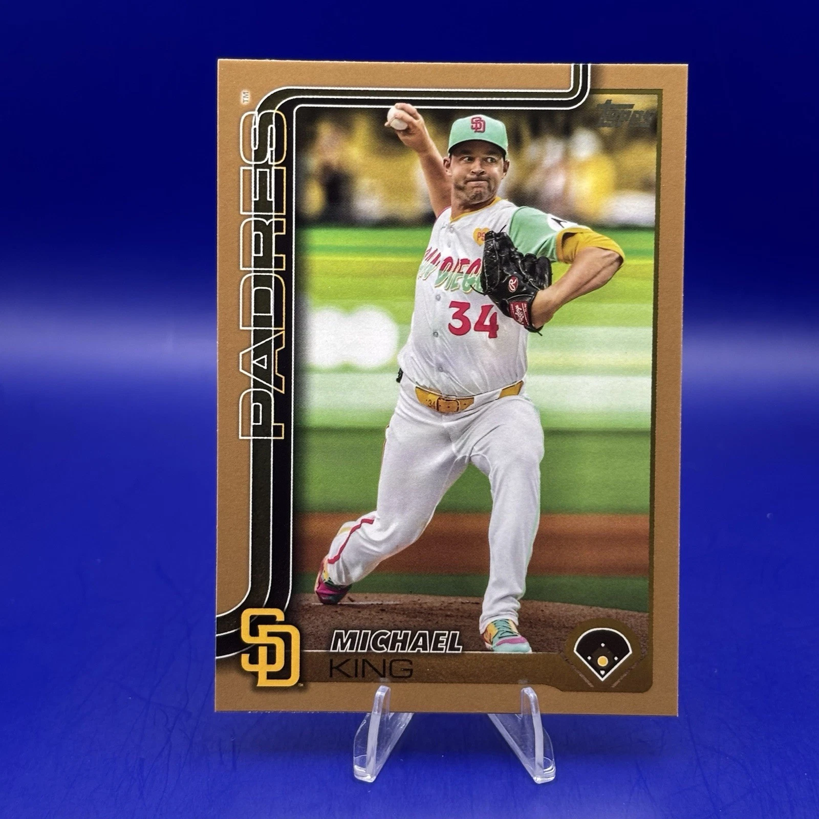 2025 Topps Series 1 Michael King Gold Border /2025 #195 San Diego Padres