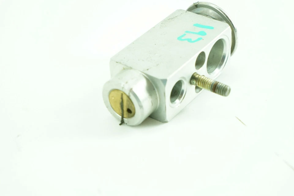 Válvula de expansión núcleo evaporador CA 2308300184 MERCEDES W203 W209 W211 W219 W220 Foto 4 de 4