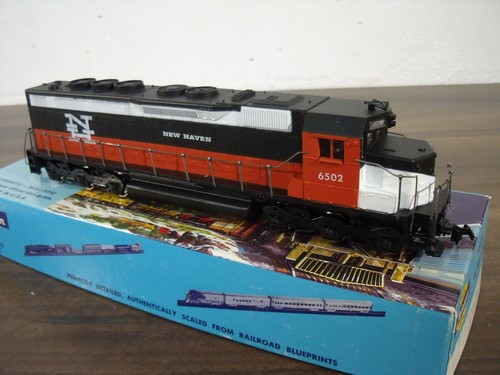 Athearn 4503 Neu Haven SDP40T-2 Diesel Lokomotive 6502 neuw. OVP | Zustand: Gebraucht
