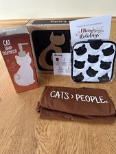 Cat Lady November 2021 Monthly Box Womens Shirt Size S Incomplete