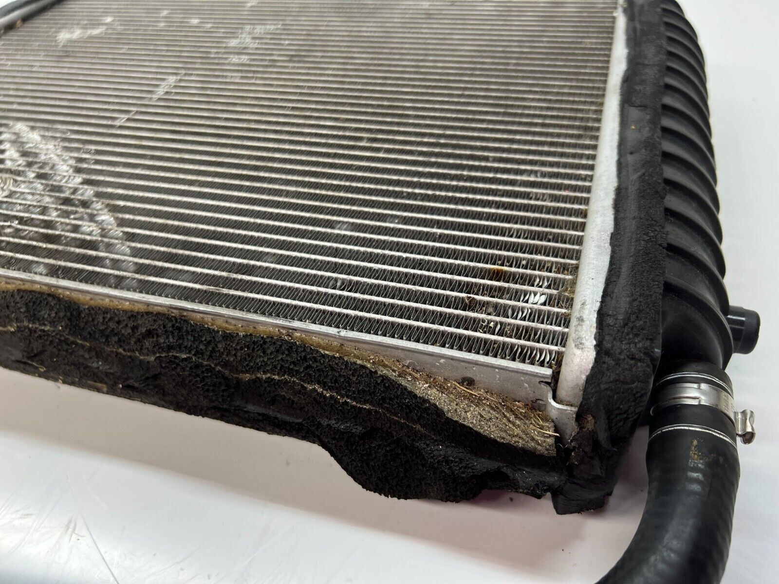MCLAREN 650 650S FRONT WATER COOLER RADIATOR OEM 