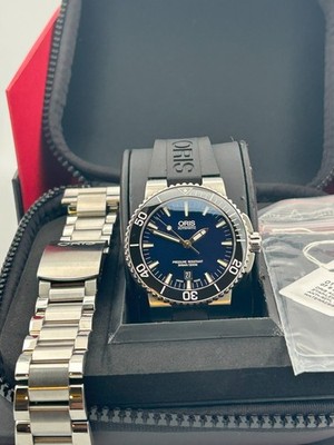 ORIS Aquis 43mm Blue Dial on Bracelet and Rubber Strap