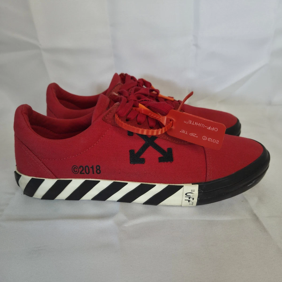 【新品】送料込み　off white court sneaker BLK BLK Off-White Off-Court Sneakers for Men for Sale - Shop Men's