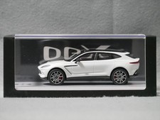 Aston Martin DBX Frost White TSM 1/43 TSM430499