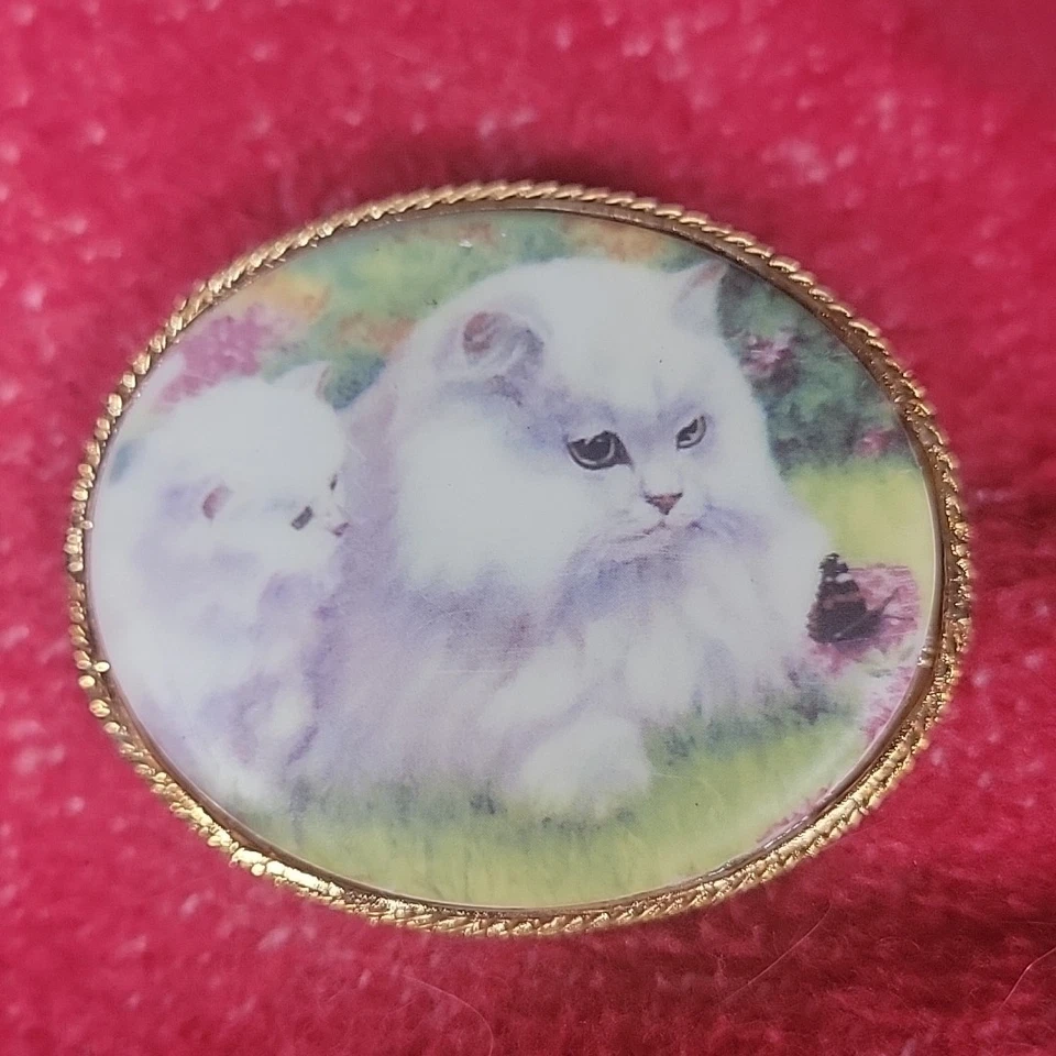 Broche prendedor de porcelana blanco gato persa gatito oro mariposa de colección  Foto 2 de 4