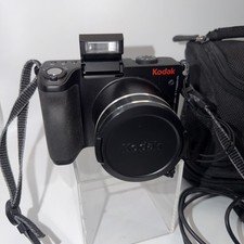 Kodak EasyShare Z8612 IS 8.1MP Digital Camera - Black