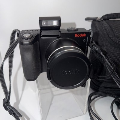 Kodak EasyShare Z8612 IS 8.1MP Digital Camera - Black