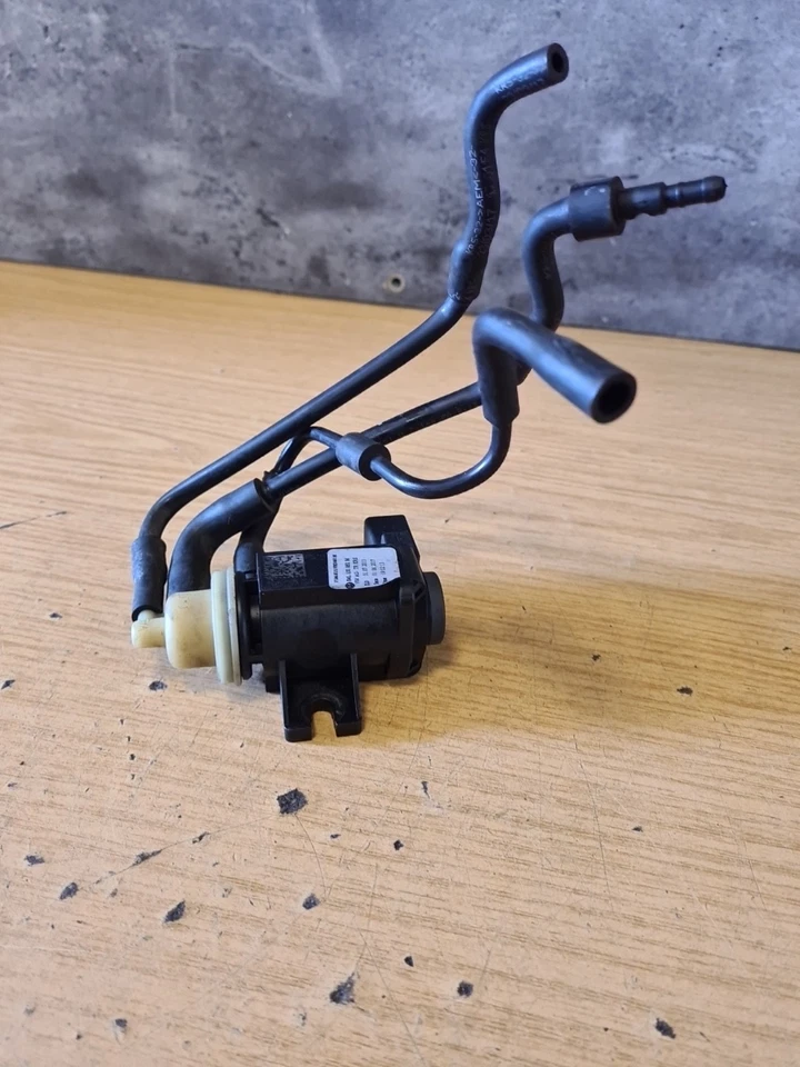 Seat Toledo MK4 2018 1,6 TDI CXMA turbo boost válvula solenoide 04L131051M Foto 2 de 4