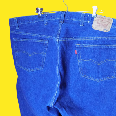 Levi Strauss 501 52x32 Made in USA Button Fly Dark Wash Mens Jeans