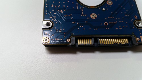 Hitachi 2.5" SATA HDD 320GB HTS725032A9A364 MLC DA3212 PCB 220 0A90161 01 - Picture 2 of 2
