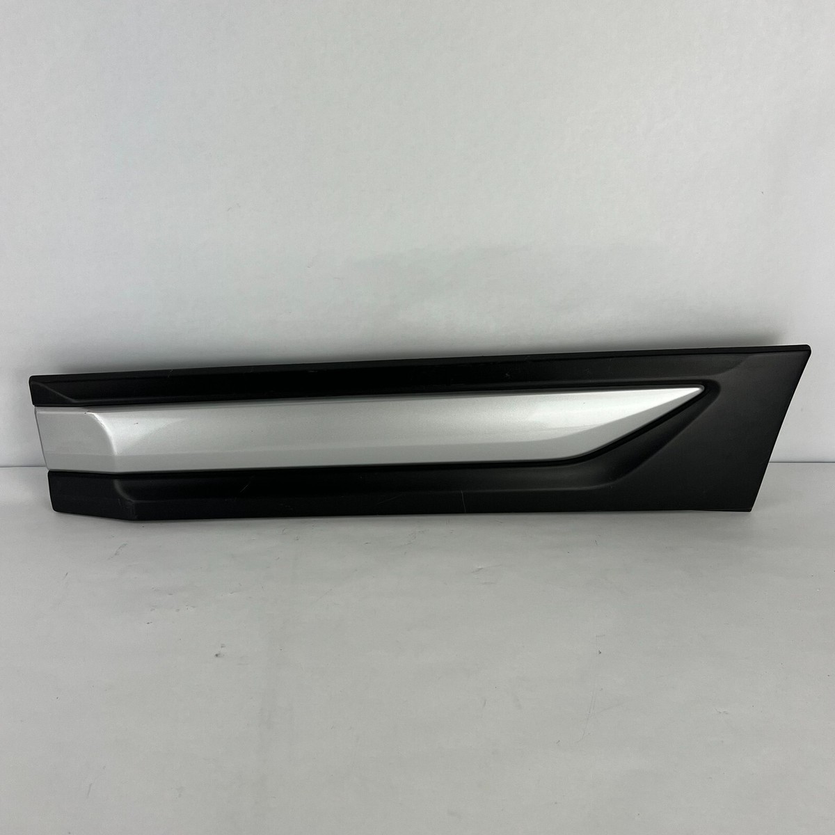 OEM 2014 - 2019 Mitsubishi Outlander Rear Left Door Molding Trim