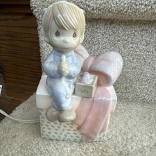 Precious Moments Christmas Night Light Boy on Present 1991 Enesco