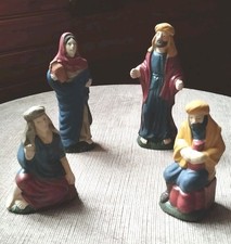 LOT DE 4 ANCIENS SANTONS PEINTS A LA MAIN EN PORCELAINE - CRÈCHE STYLE ORIENTAL
