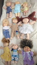 Cabbage Patch Dolls 9 Lot With Clothes.