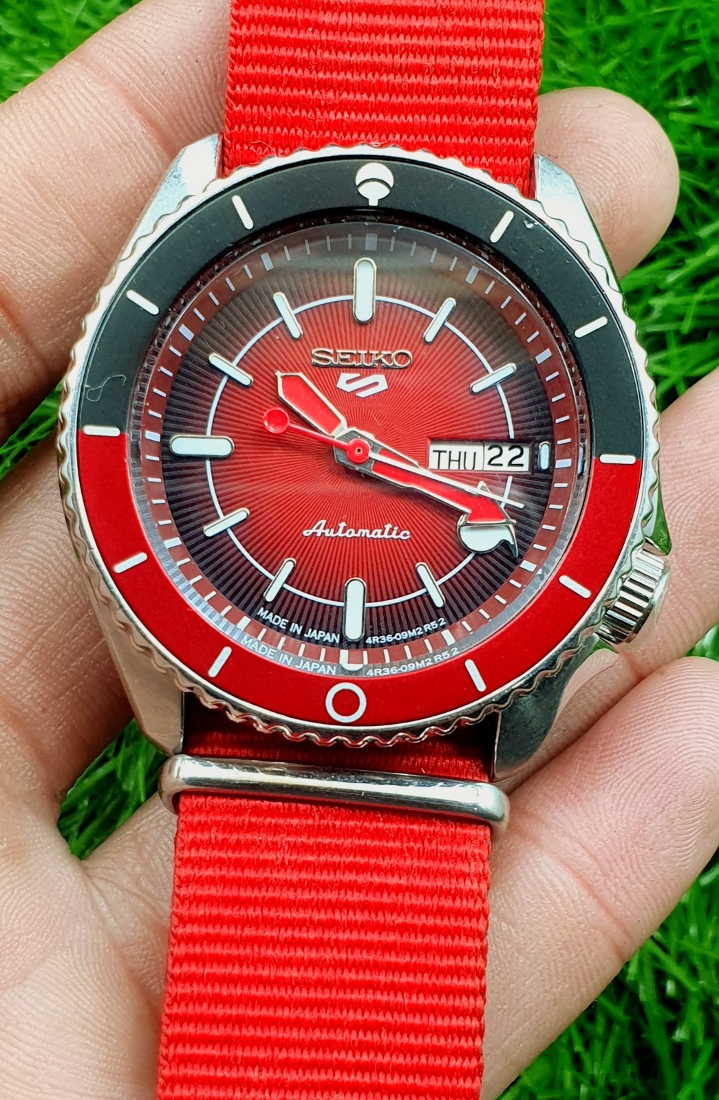 Of D/D 7S26 Automatic Red Seiko Japan Dial Made 4R36-09K9 Vintage Machine Sports - vintagewatches.pk