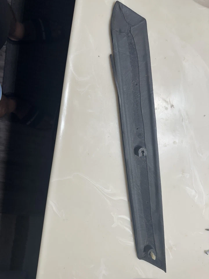 🔥RARE 1987-89 Alfa Romeo Milano 75 Front Right Side A Pillar Trim Cover OEM Foto 2 de 3