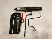 13501787 Vauxhall Astra Car Lifting Jack Tool Kit Tow Eye Wrench