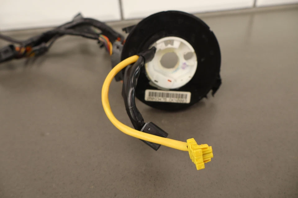 2003-2007 Hummer H2 Column Clockspring W/Harness - Image 4 of 4