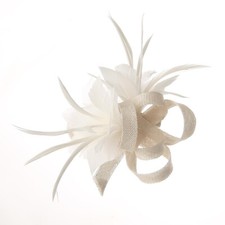 Small Flower Feathers Fascinator Clip Ladies Day Wedding Prom Races Royal Ascot
