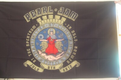 Pearl Jam Flag Schwarz Spektrum Oslo Norwegen 9. Juli 2012