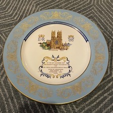 Aynsley Plate - Commemorate the 25th Wedding Aniversary of H.M. Queen Elizabeth