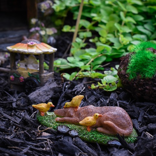 Miniature Dog Ducks Fairy Garden Accessories Pet Statue Golden Retriever Decor - Picture 4 of 5