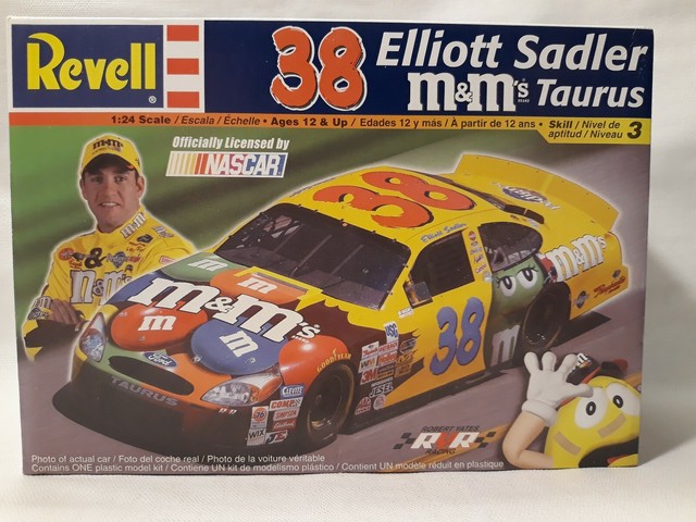 nascar plastic model kits