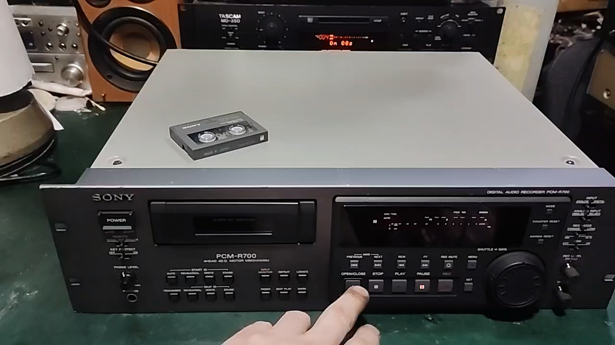 □【定価：￥275,000】SONY PCM-R700 DATデッキ 【公式通販】