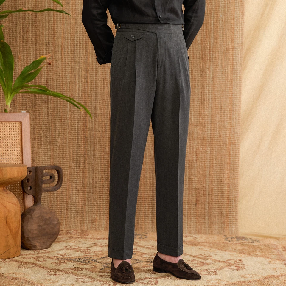 Pantalones informales de negocios italianos Commuts para hombre pantalones británicos ajustados de doble plisado Foto 3 de 4