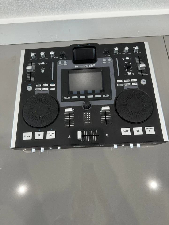 Numark iDJ2 DJ Station Mixer Controller iPod Dock Mixing Station Pro Audio *READ - Image 2 of 4