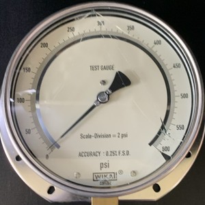WIKA 6in Test Gauge 600 psi 220TZD2 Bottom Mount Back Mount Plate.