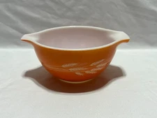 Vintage Pyrex Autumn Harvest Wheat #441 Cinderella Mixing Bowl Orange 750 ml USA