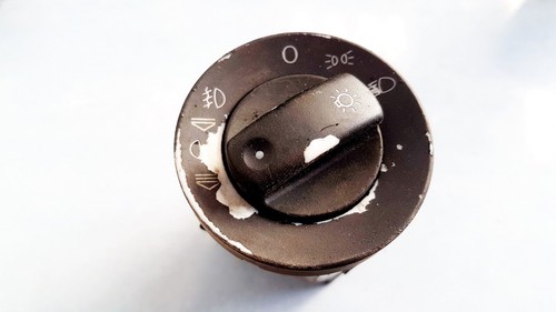 8e0941531a Scheinwerfer Schalter  Audi A4 DE1007843-71