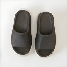 Adidas Yeezy Slide Onyx HQ6448 Men's Size 5 100 Authentic With Receipt 