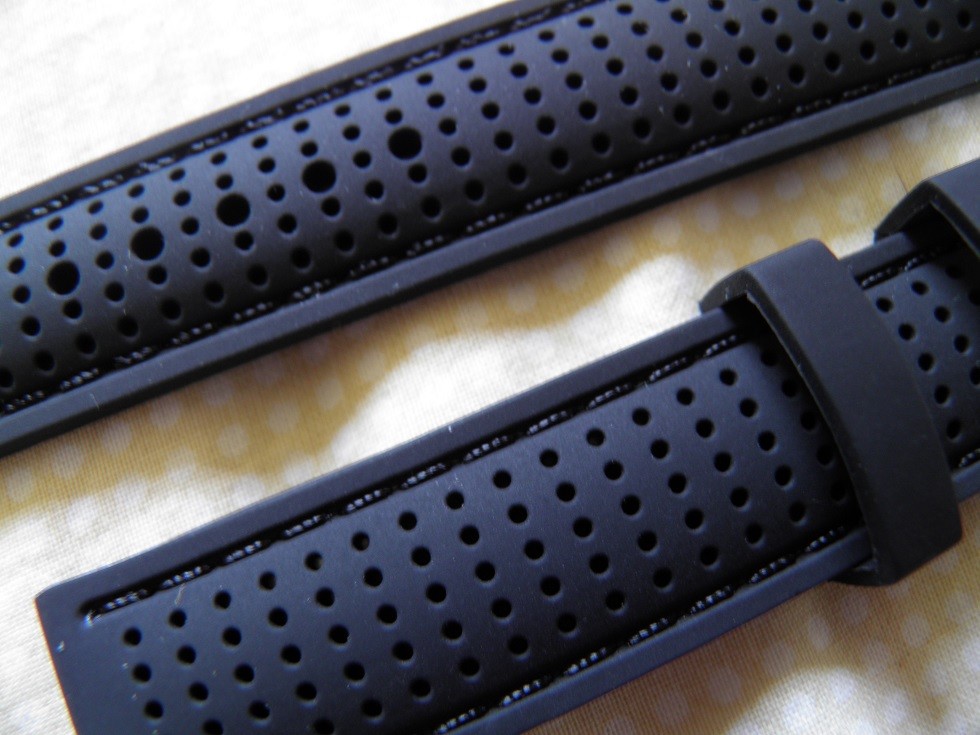 Bracelet montre 18mm silicone noir imperméable pour plongée et nautisme