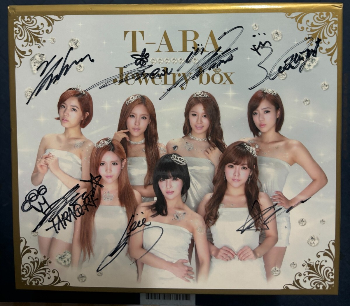 T-ARA Jewelry Box All Member Autographed Signed Japan Album