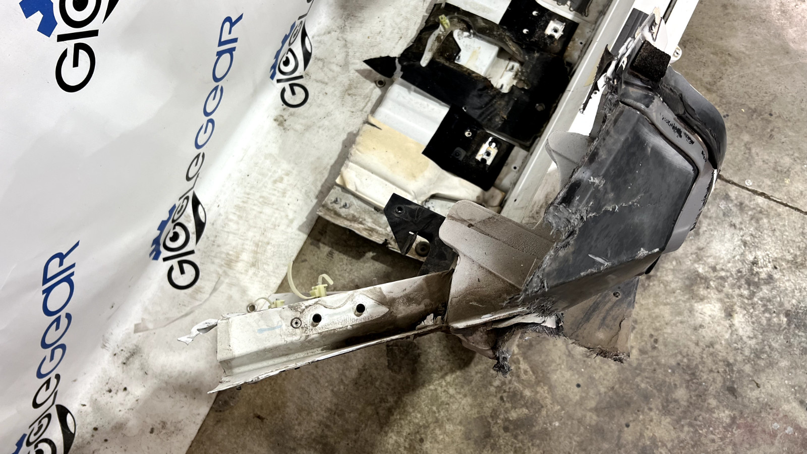 ASTON MARTIN V8 VANTAGE SIDE FRONT PANEL RH RIGHT PASSENGER 2011 💠
