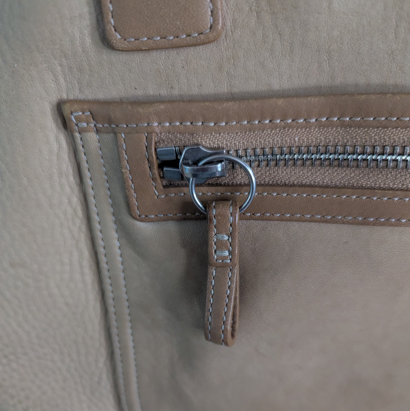 Authenticated Coach Hampton Beechnut Tan Pebbled … - image 5