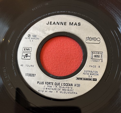 Jeanne Mas In Red And Black Stronger Than The Ocean 1733207 VG+ Vinyl 45 RPM - Picture 3 of 4
