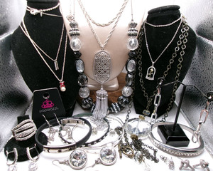 Kendra Scott~AVON~NY~DISNEY~PREMIER DESIGNS~SPARTINA 449~Fashion Jewelry Lot