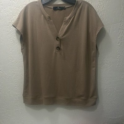 Lillusory Women's Solid Brown V-Neck Short Sleeve Button Front Top Size M
