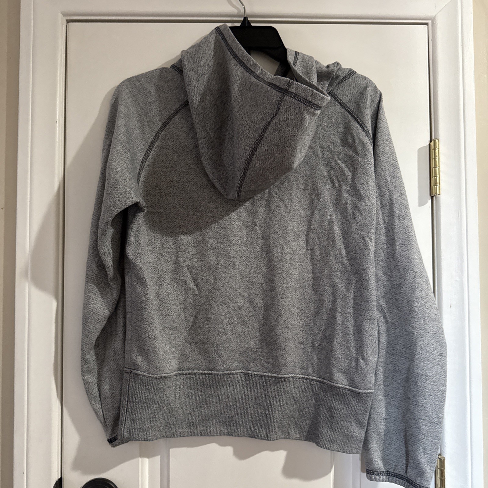 Women’s Patagonia cloud stack gray pullover hoodi… - image 8