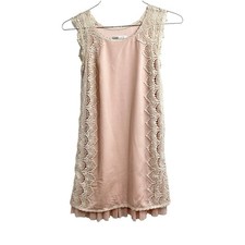 Kensie Soft Pink Peach Crochet Lace Detail Dress Knee Length Dress Size 2