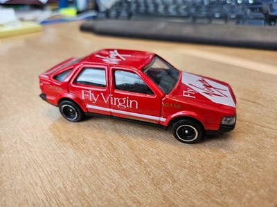 1:43 Saab 9000. Fly Virgin Livery. C106/1 Corgi 1985 - einige Spielspuren - ohne Verpackung