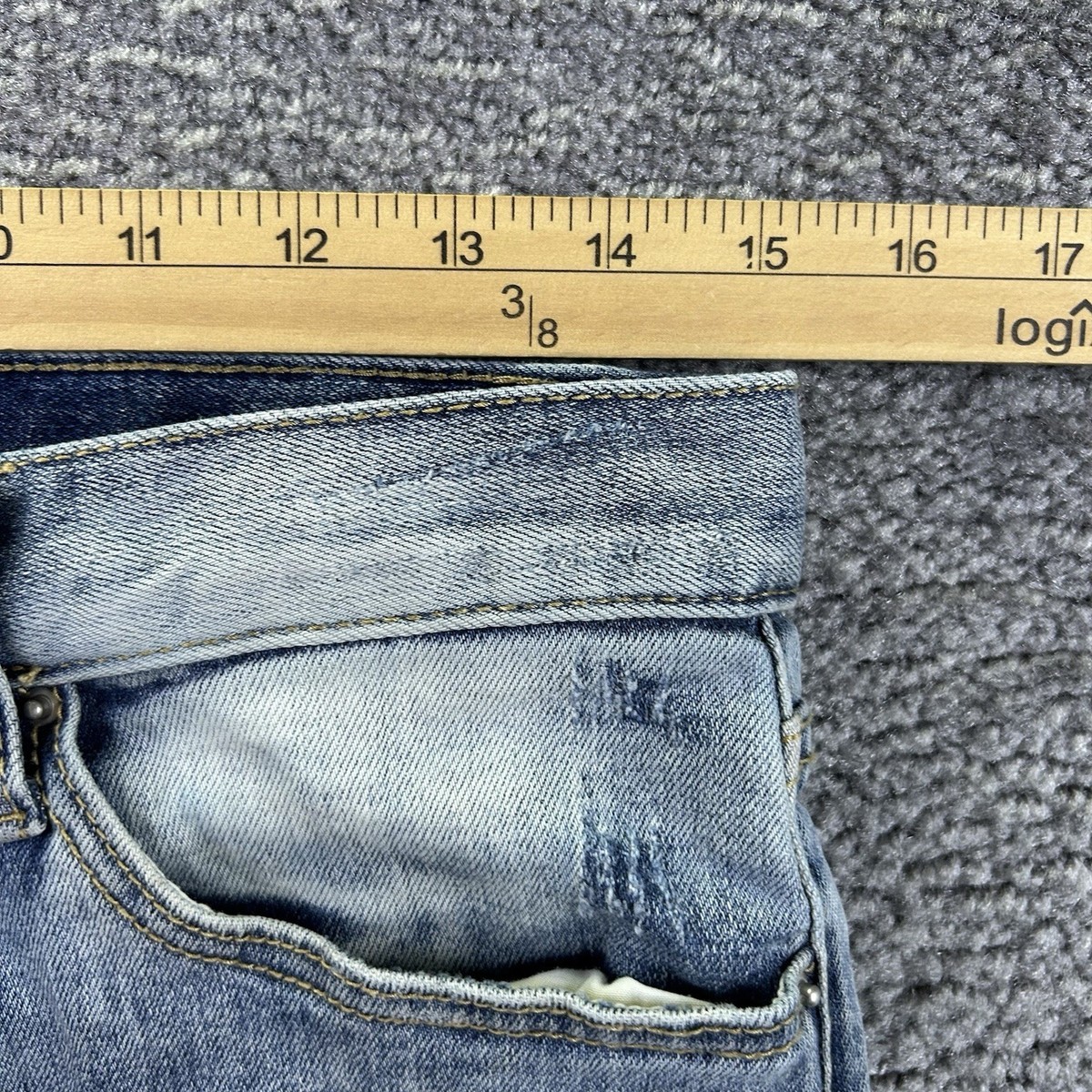 MNML Jeans Distressed Light Blue Slim Thrashed Denim Size 28 Fit