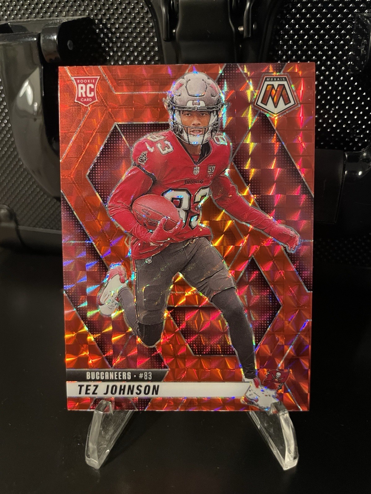 2025 Panini Mosaic - Rookies Tez Johnson #316 Red Mosaic Prizm (RC)